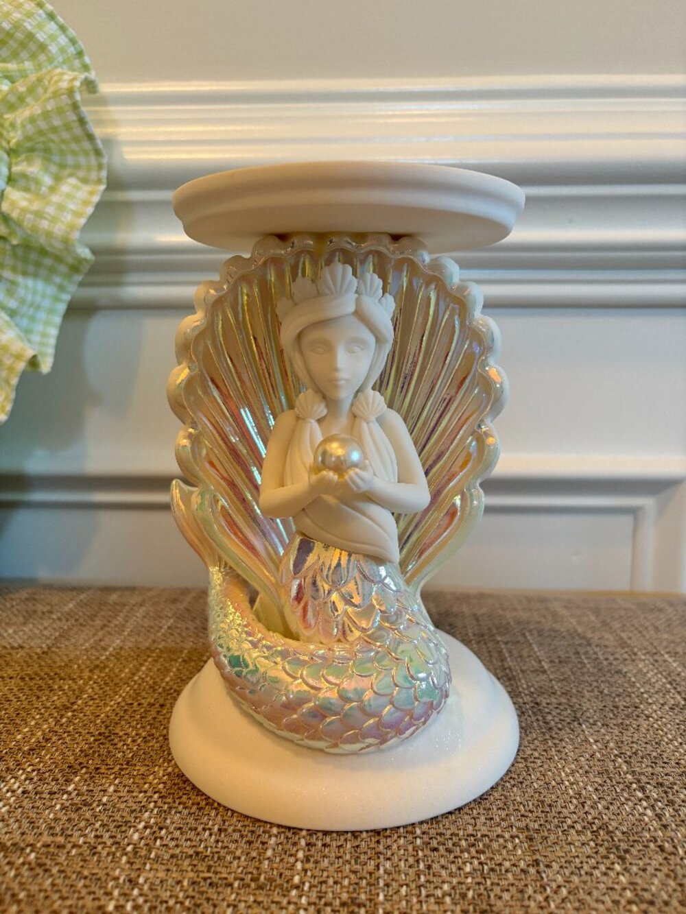 Bath & Body Works Iridescent MERMAID Seashell Pedestal 3 Wick Candle Holder